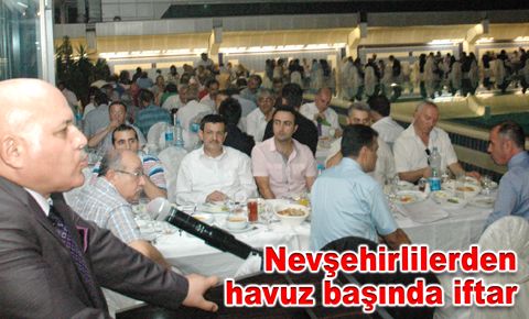 Nevşehirlilerden havuz başında iftar